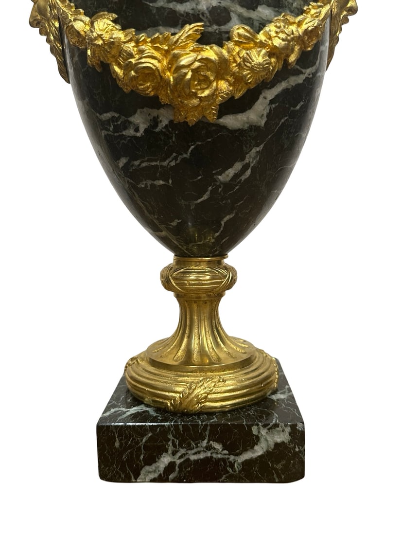 Antique Pair of 19th Century Gilt Bronze and Marble Urn Table Lamps - 8
