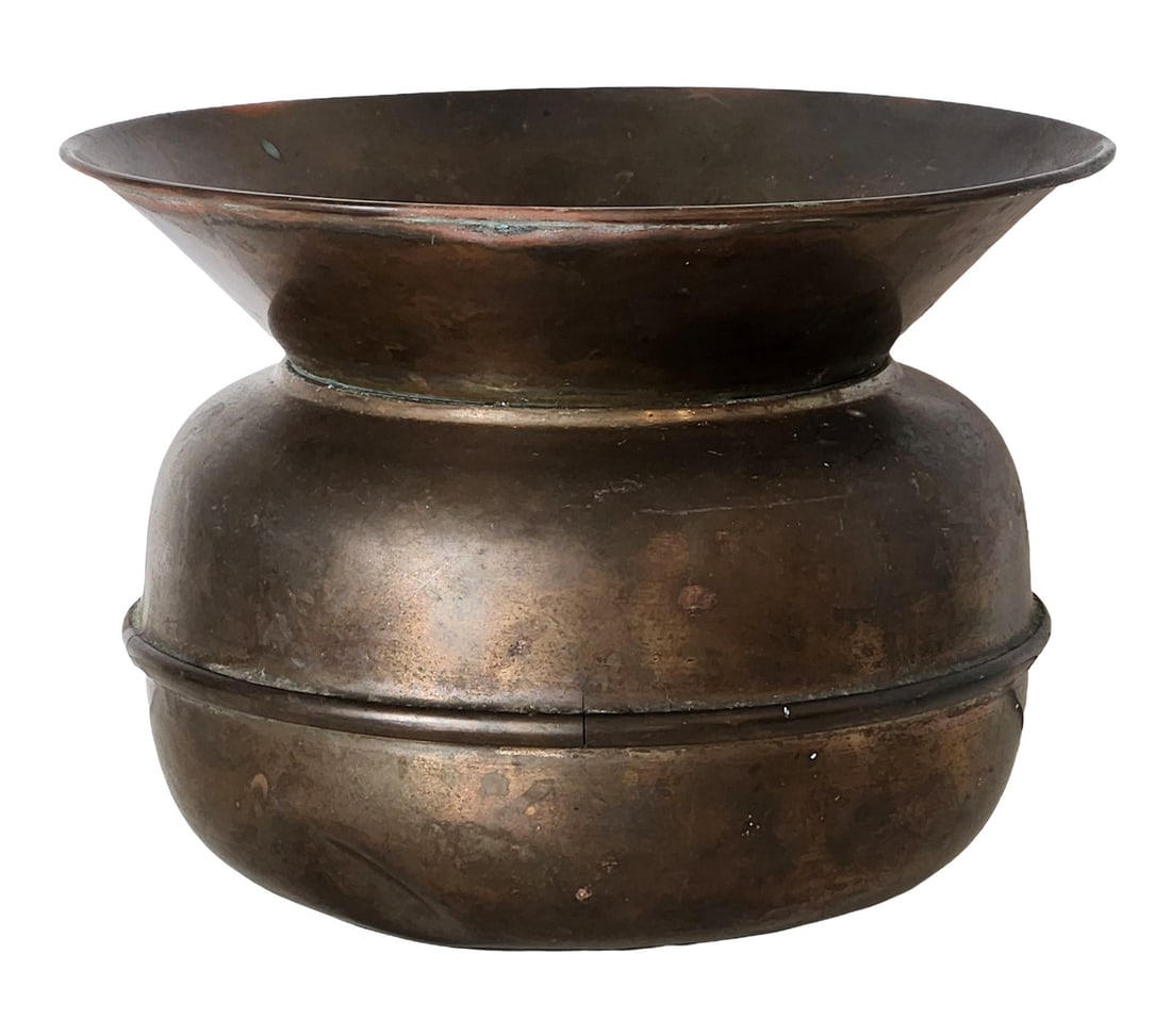 Antique Copper Spittoon with Flared Rim (1 of 3)