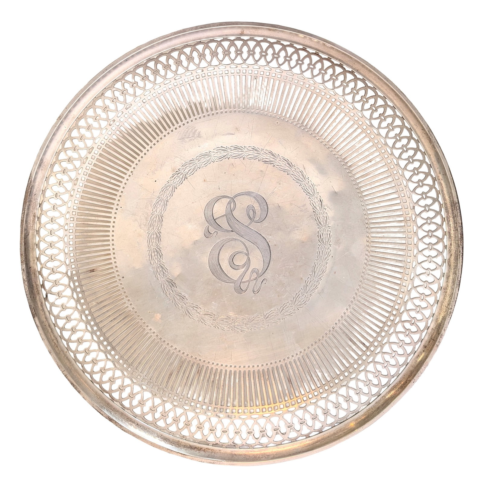 Sterling Silver Pierced Bread Plate, Pattern No. 3395: Elegant sterling silver bread or sandwich plate featuring a finely pierced openwork gallery with a geometric border surrounding a plain center engraved with an intertwined script monogram enclosed wit