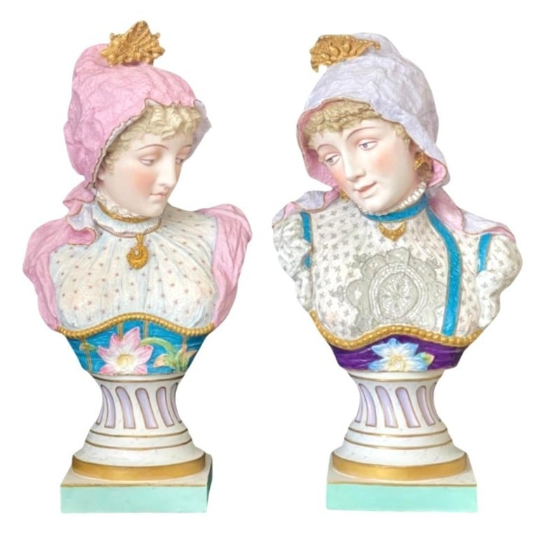 Pair of Antique Continental Polychrome Porcelain Busts of Ladies in Renaissance Dress (1 of 7)