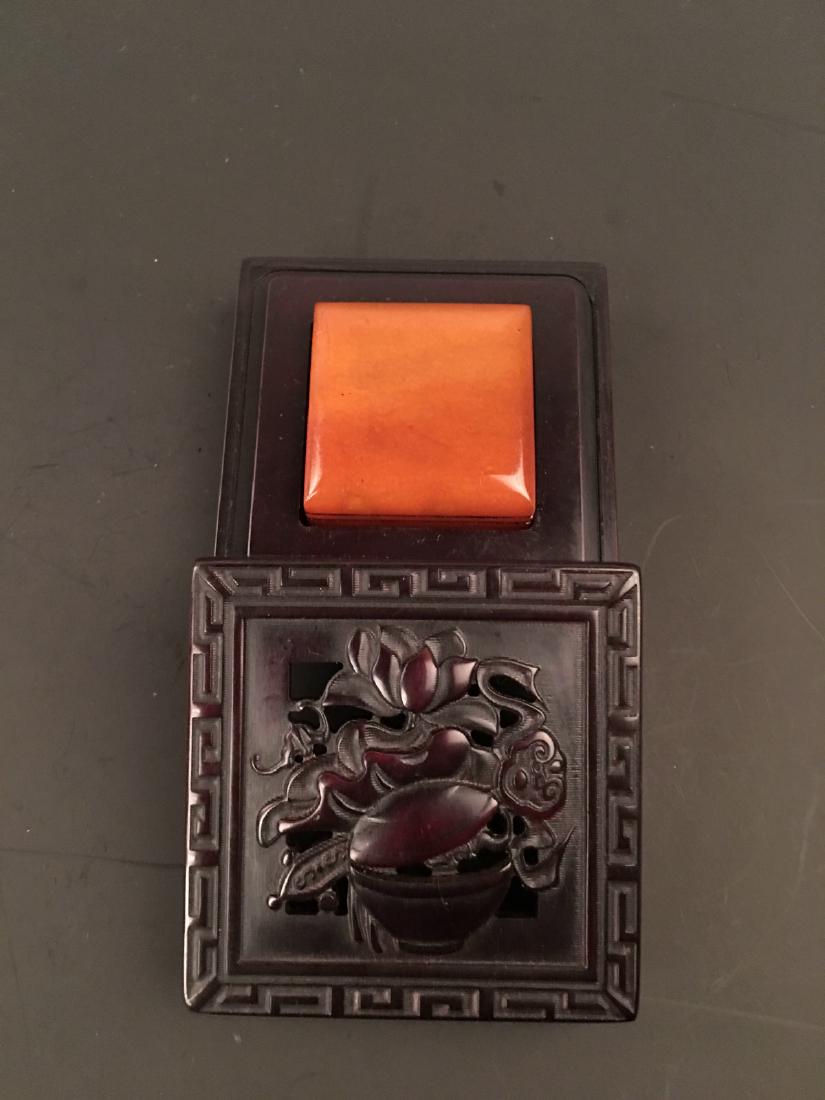 Chinese Tian-Huang Stone Seal: Chinese Tian-Huang Stone Seal 15 mm H X 1-3/8'' W, 71g Shipping: