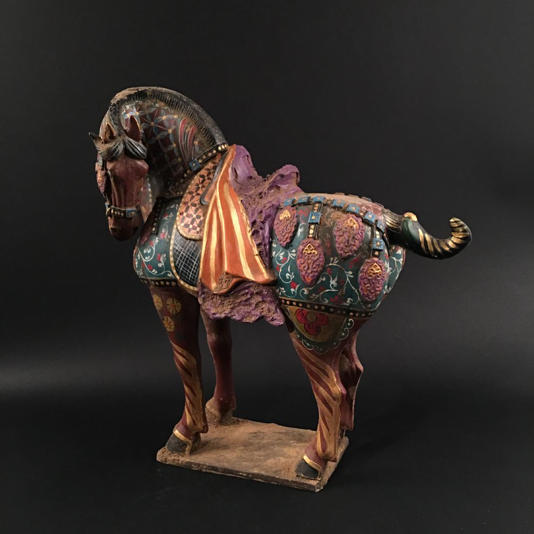 Chinese Tang Style Painting Horse Figure: Chinese Tang Style Painting Horse Figure 18'' H, 16'' W; 13 lb Shipping: We are able to pack and ship this item to an address in the United States for $55.00 via UPS Ground or USPS Priority Mail. Trac