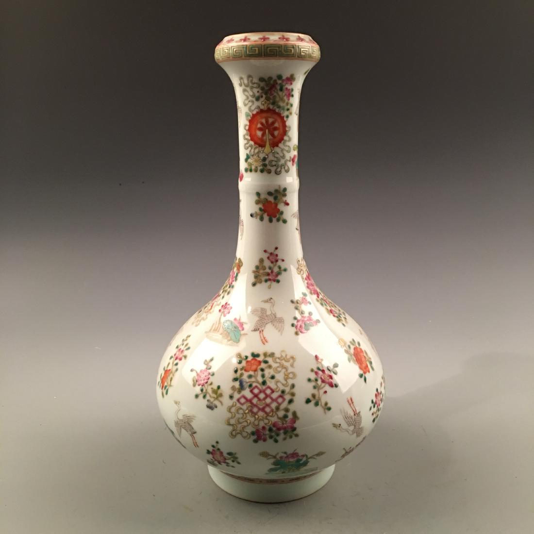 Chinese Famille Rose Galic Vase With Qiang Long Mark: Chinese Famille Rose Galic Vase With Qiang Long Mark 14'' H, 7-1/8'' W; 3.4 lb Shipping: We are able to pack and ship this item to an address in the United States for $35.00 via UPS Ground or USPS Pri