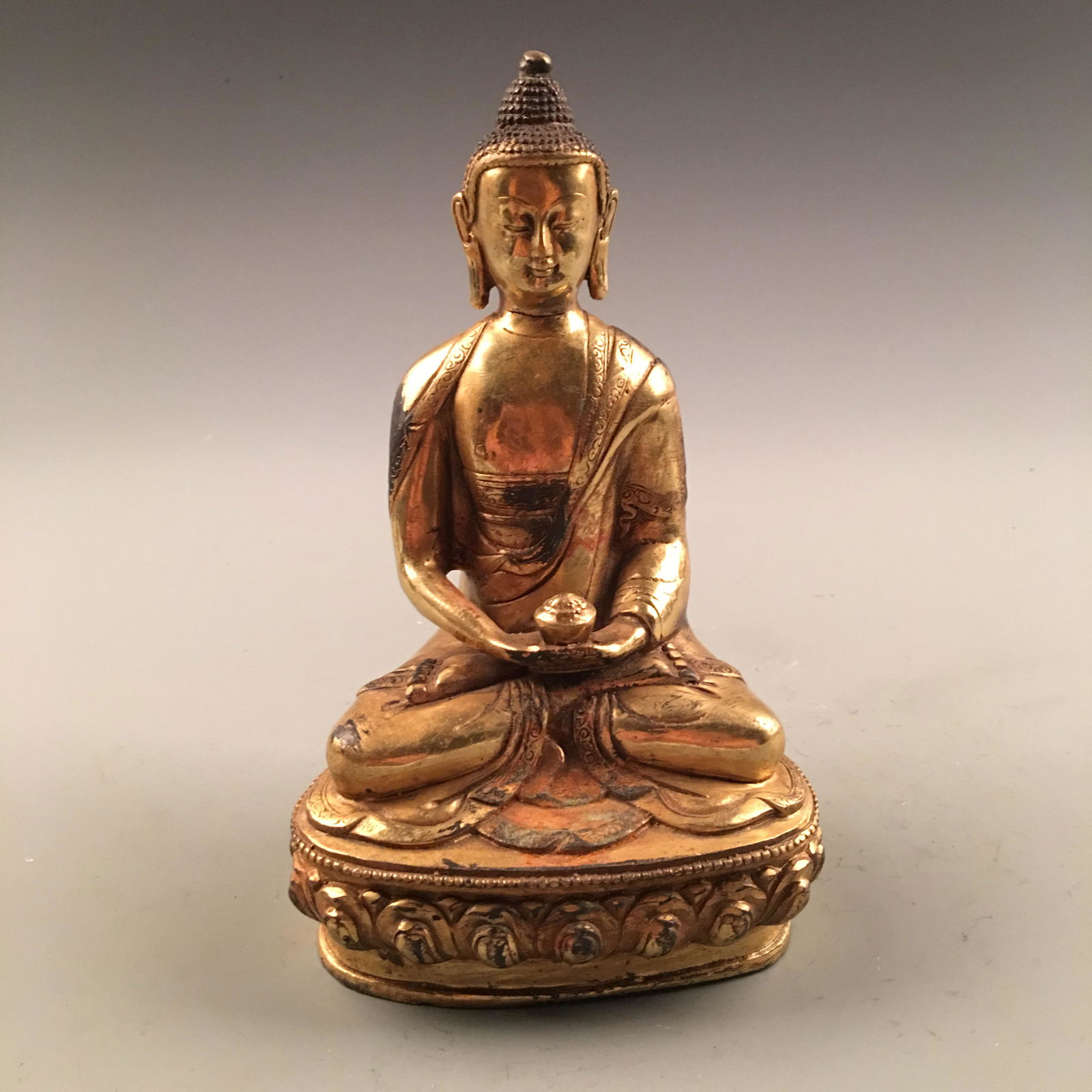 Chinese Gilt Bronze Seated Buddha (1 of 8)