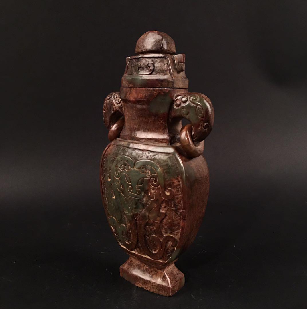 Chinese Archaic Jade Vase and a Cover (1 of 6)