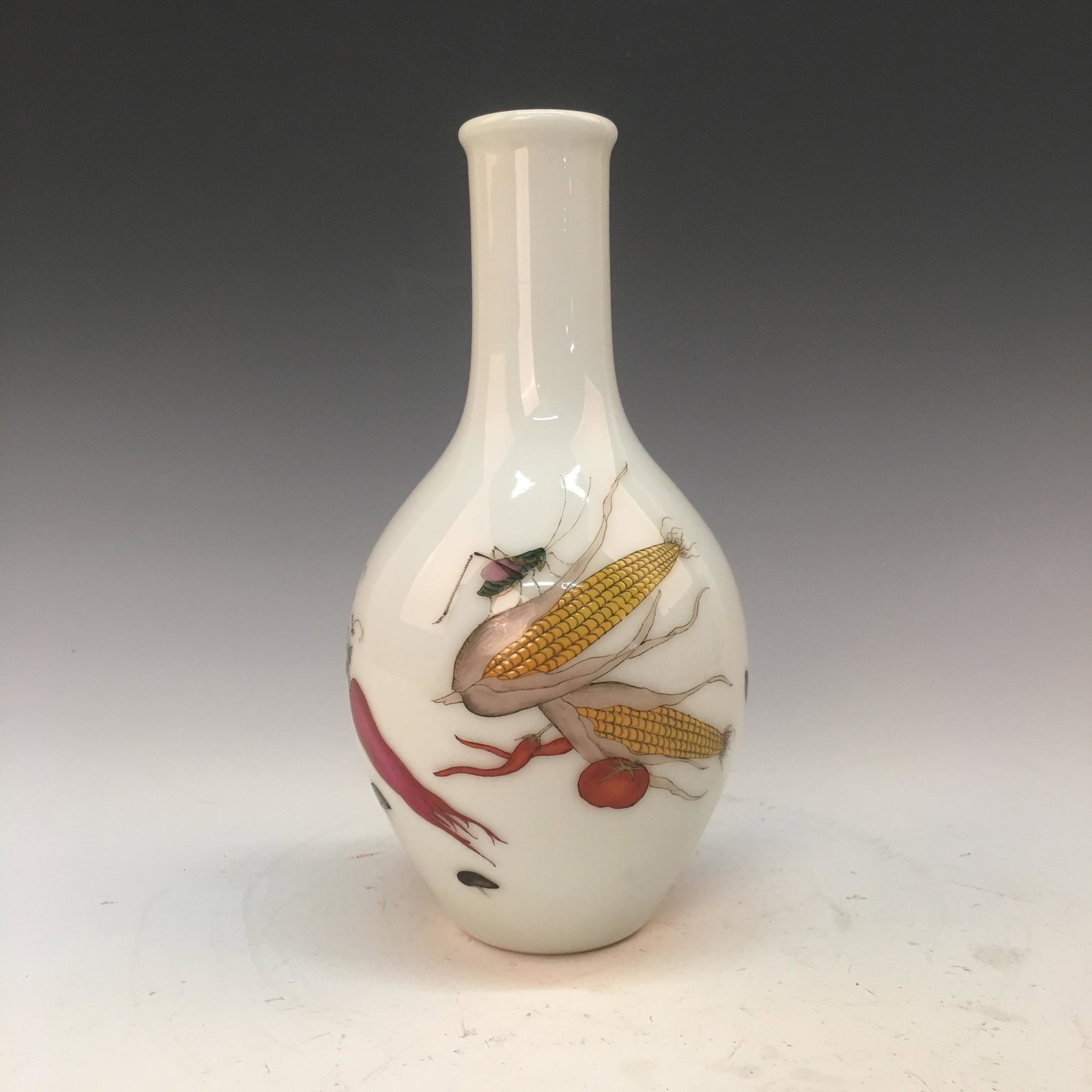 Chinese Famille Rose Vase: Chinese Famille Rose Vase 7-3/4'', 3-1/2'' W; 0.8 lb Shipping: We are able to pack and ship this item to an address in the United States for $35.00 via UPS Ground or USPS Priority Mail. Tracking infor