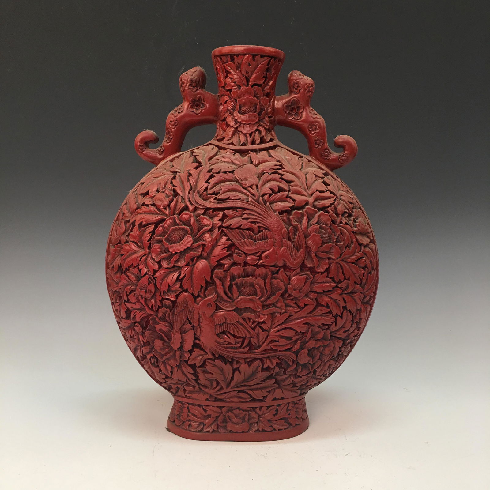 Chinese Lacquare Ware Round Flat Vase, Qianlong Mark (1 of 9)