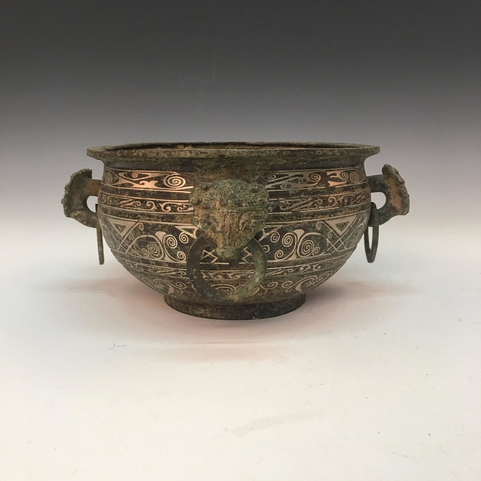 Chinese Gold and Silver Plating Bronze Vessel: Chinese Gold and Silver Plating Bronze Vessel 4-1/2'', 8-1/2'' W; 4.8 lb Shipping: We are able to pack and ship this item to an address in the United States for $35.00 via UPS Ground or USPS Priority 