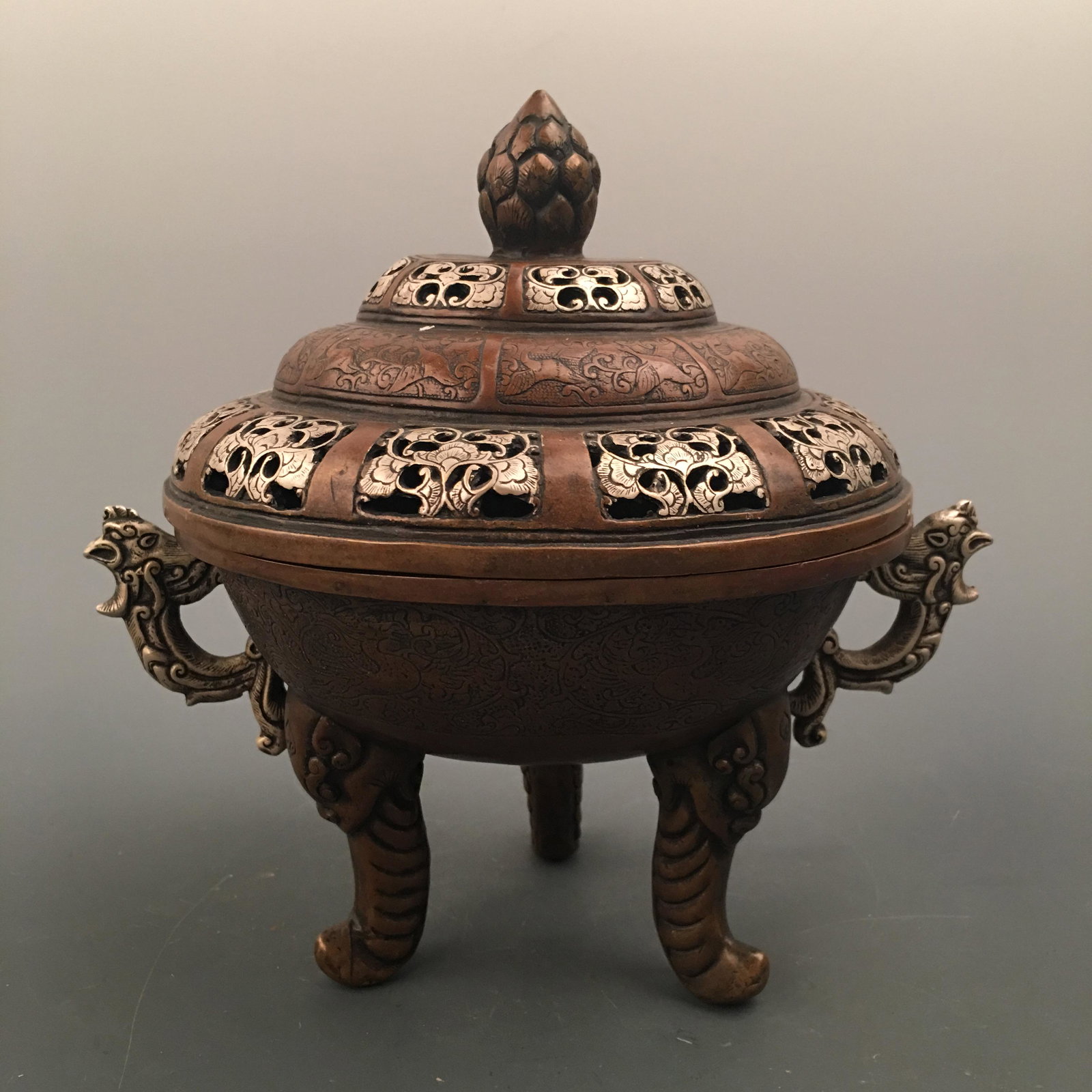 Chinese Bronze Tripod Censer: Chinese Bronze Tripod Censer 9''H, 6-1/2''W; 3.6 lb Shipping: We are able to pack and ship this item to an address in the United States for $40.00 via UPS Ground or USPS Priority Mail. Tracking inform