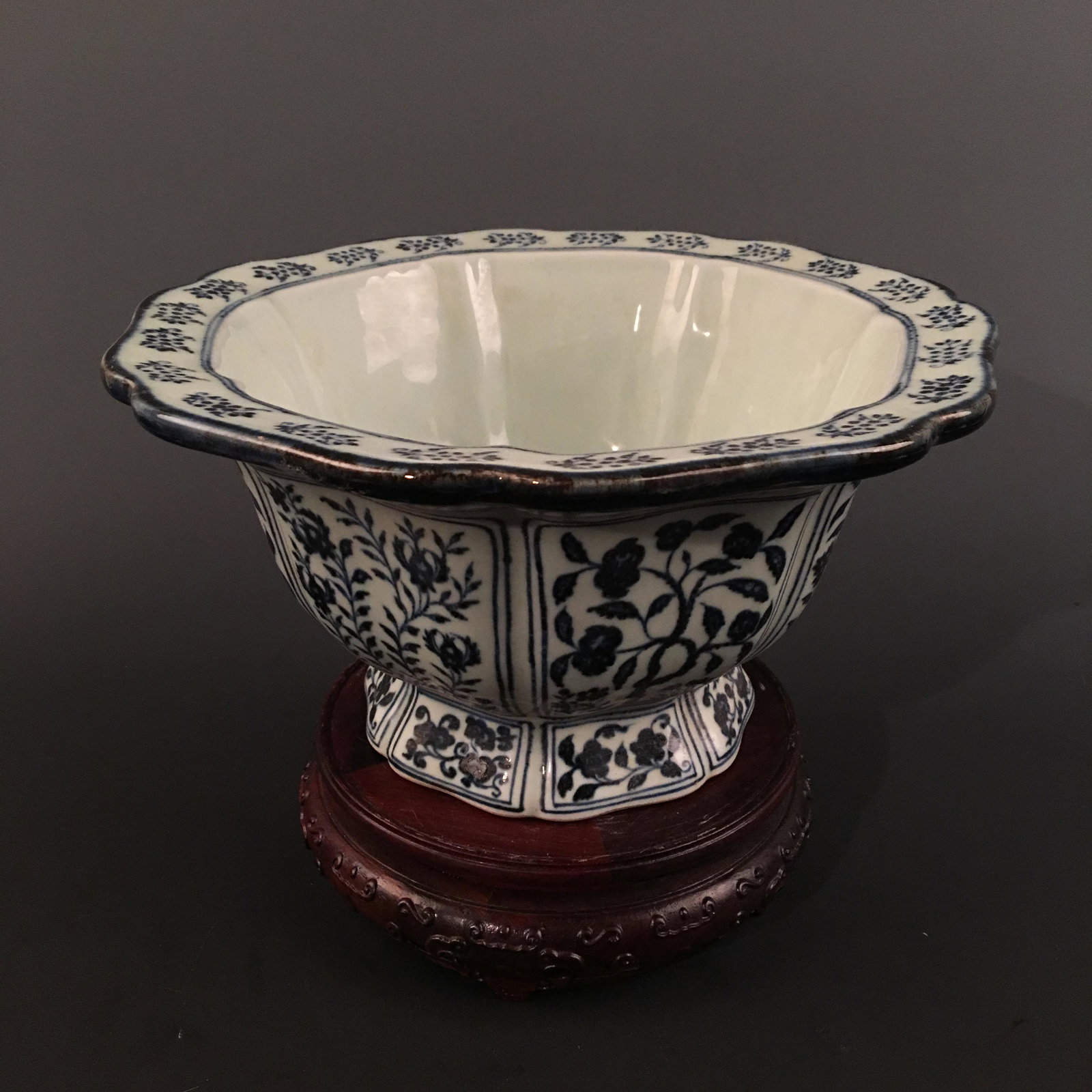 Blue and White Floral Bowl: Blue and White Floral Bowl 5-1/4'' H, 10''' W; 5.4 lb Shipping: We are able to pack and ship this item to an address in the United States for $40.00 via UPS Ground or USPS Priority Mail. Tracking info
