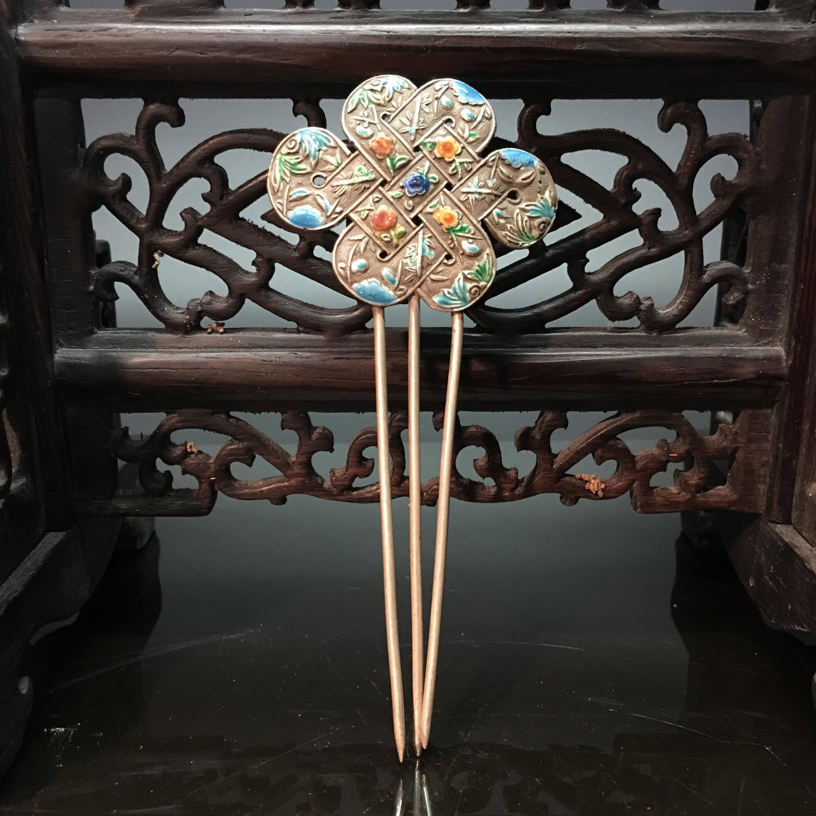 Chinese Hair Clip: Chinese Hair Clip 4-1/2'' H, 1-3/4'' W; 15 g Shipping: We are able to pack and ship this item to an address in the United States for $30.00 via UPS Ground or USPS Priority Mail. Tracking information w