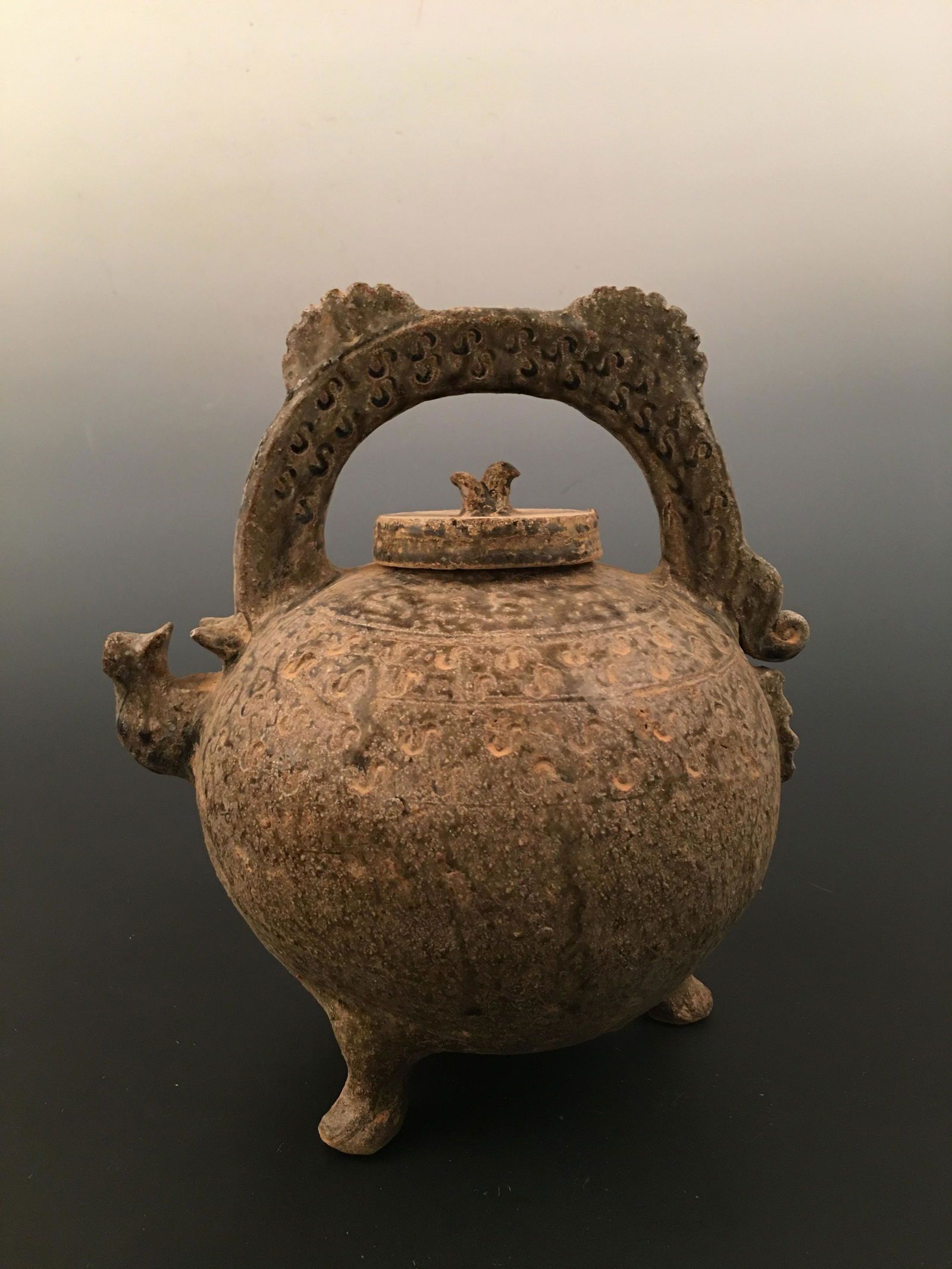 Chinese Yue Kiln Water Pot (1 of 8)