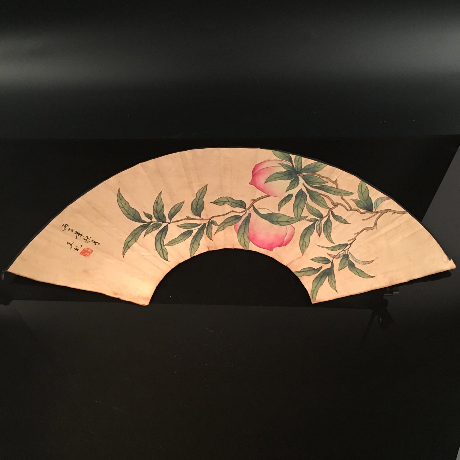 Chinese Peach Fan Shape, Wang Li Signature: Chinese Peach Fan Shape, Wang Li Signature 8'' H, 24'' W; 18 g Shipping: We are able to pack and ship this item to an address in the United States for $25.00 via UPS Ground or USPS Priority Mail. Trac