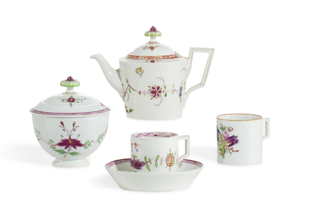 Group of Meissen Marcolini porcelain teawares (1 of 2)