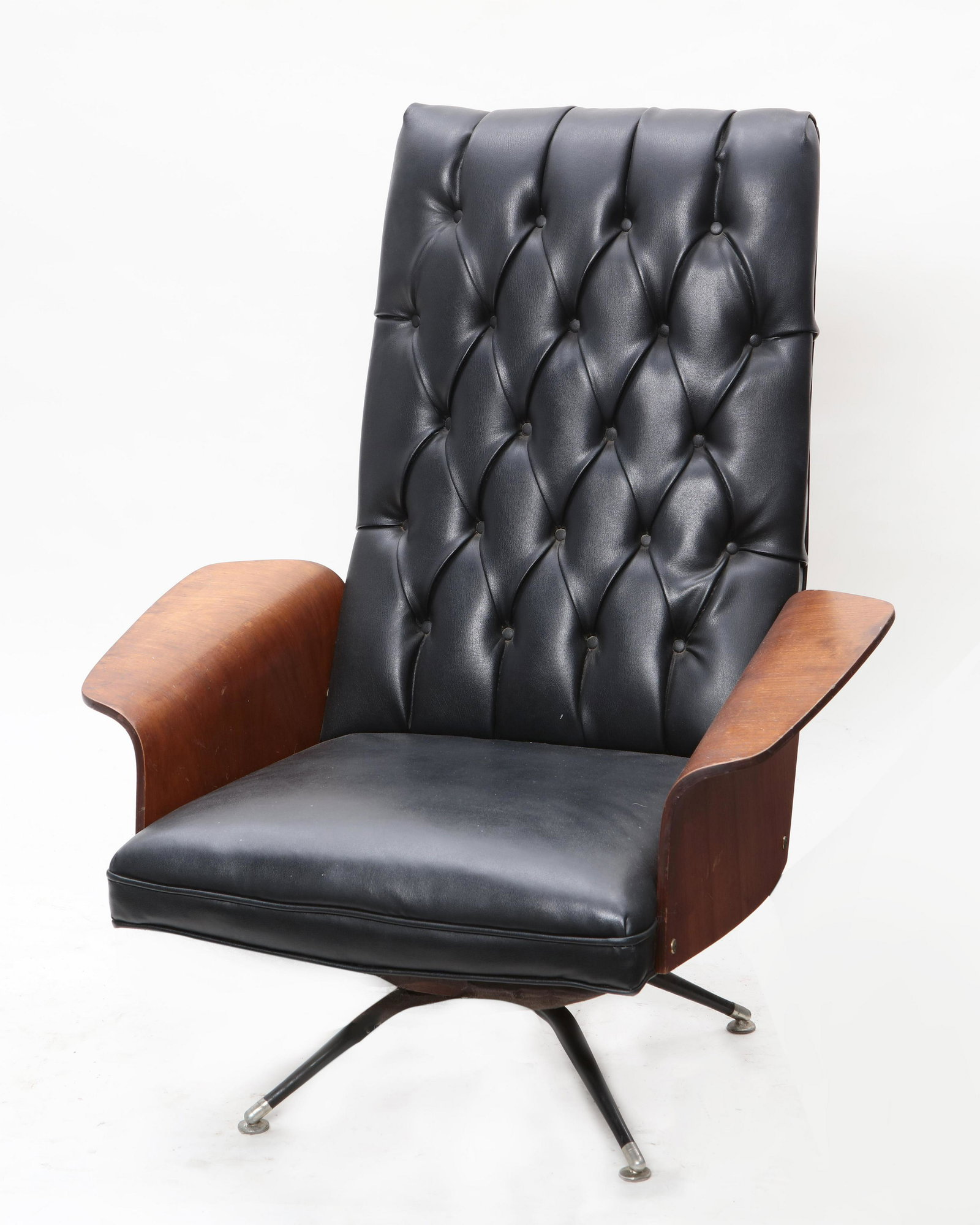 A Murphy Miller Mr. Chair style lounge chair: A Murphy Miller walnut and vinyl upholstered Mr. Chair style lounge chair circa 1960s height 40 1/2in (103cm); width 32 3/4in (83cm); depth of seat 19in (48.5cm) Provenance: Selected Pieces from The G