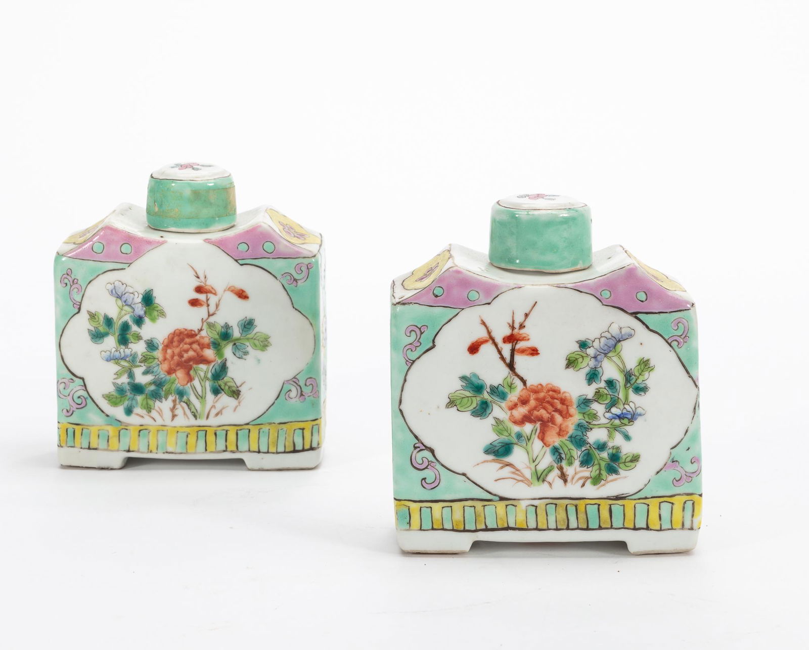 A pair of Chinese glazed porcelain tea caddies (1 of 4)