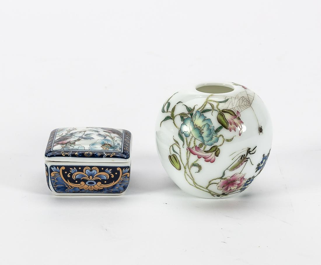 Two Chinese porcelain table articles (1 of 4)