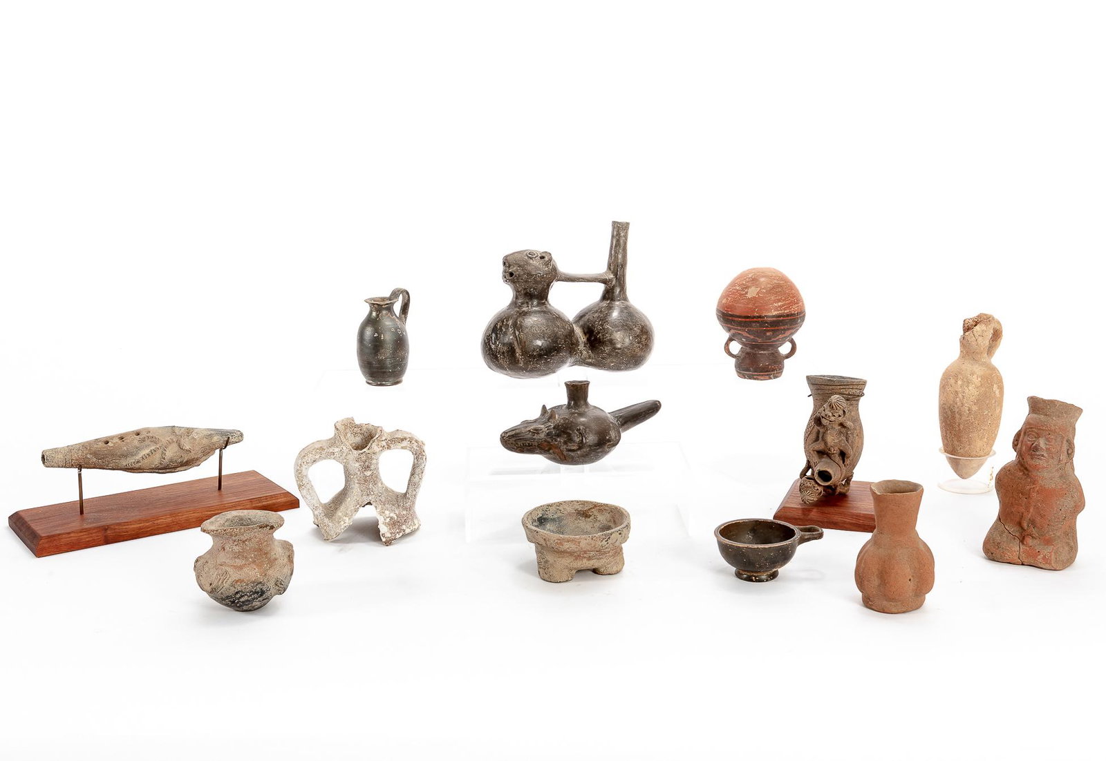 Eighteen Roman, Greek & Mesoamerican pottery vessels (1 of 4)