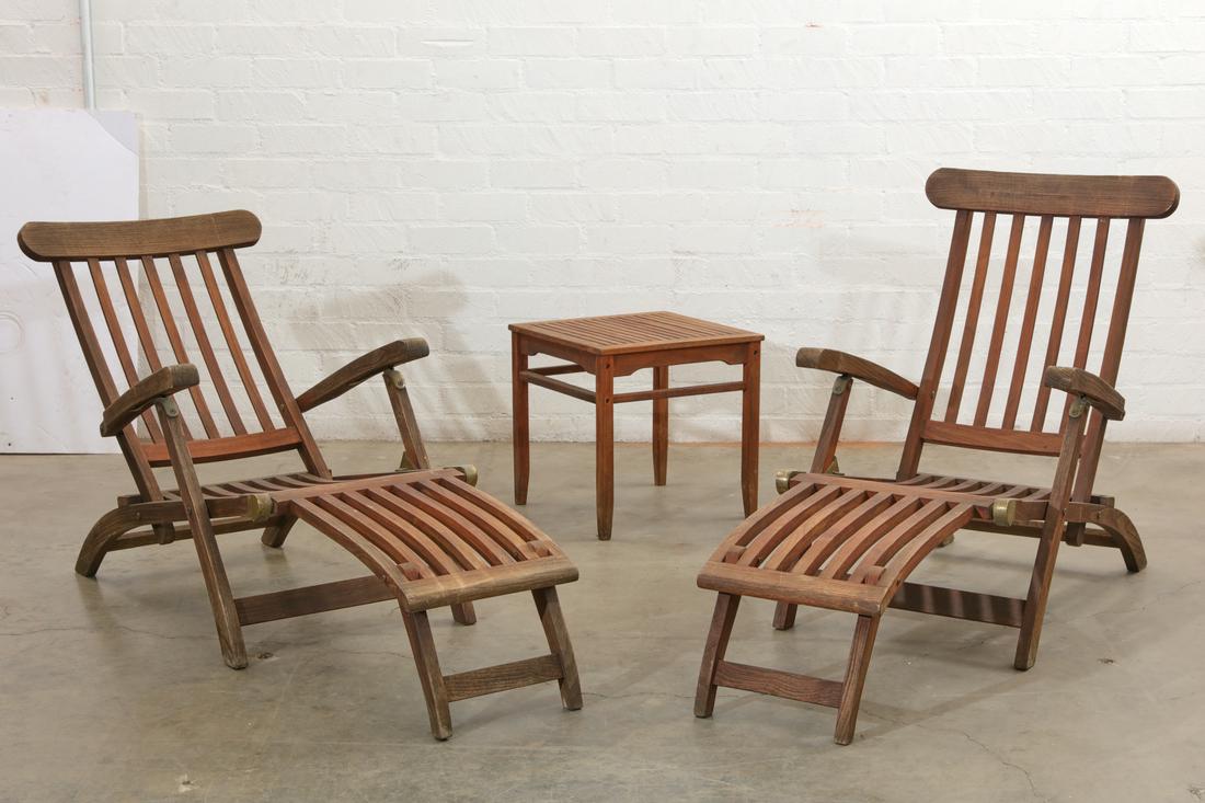 Suit of teak outdoor seating furniture, post 1950 (1 of 6)