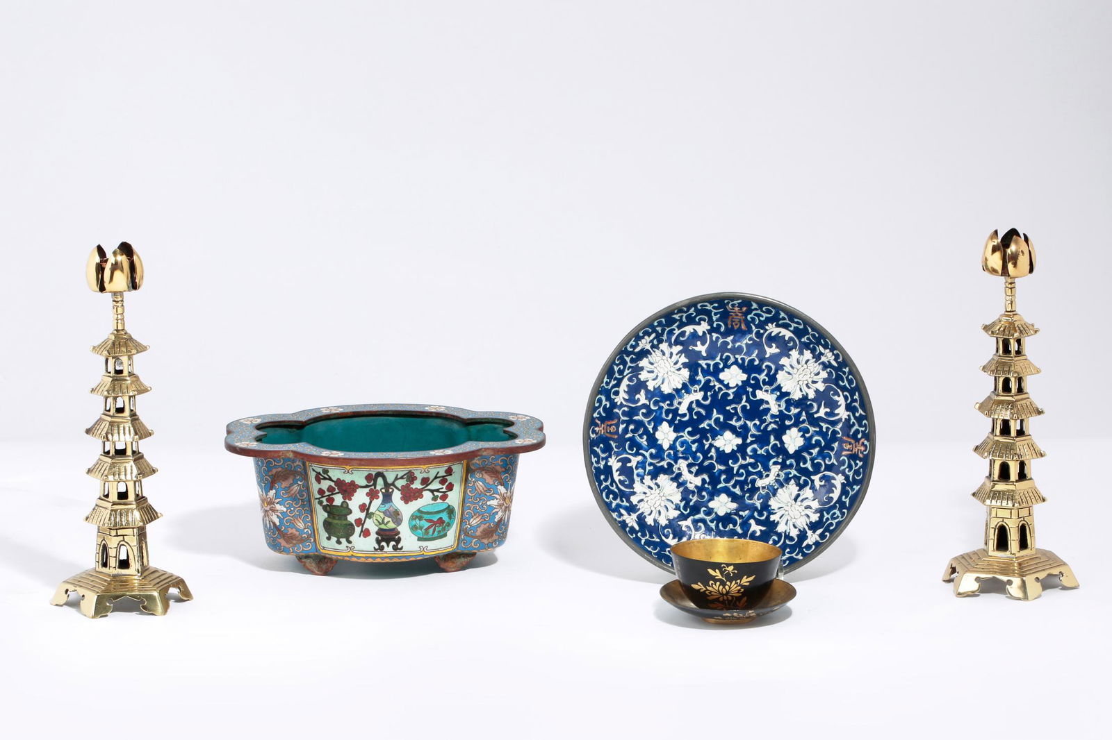 Five Asian metalware table articles (1 of 4)