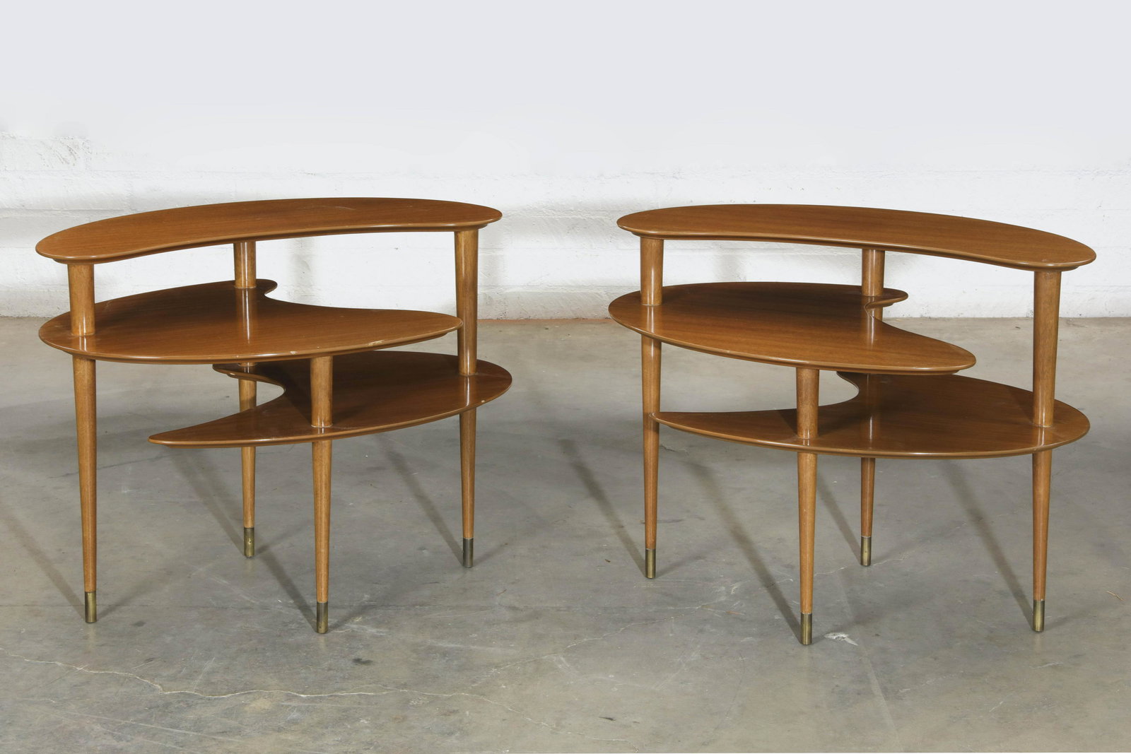 Pair John Keal Brown-Saltman Pallet tables (1 of 3)