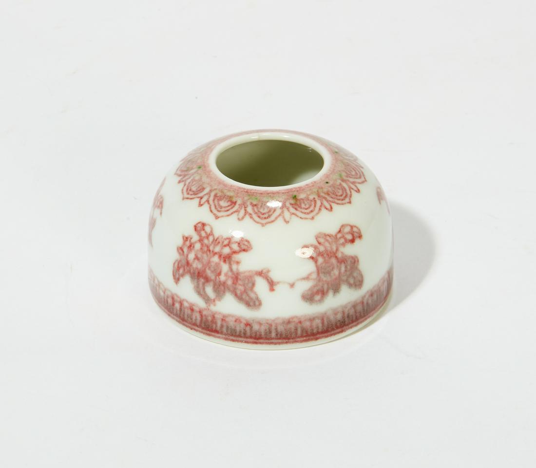 A Chinese porcelain brush washer in wood box (1 of 4)