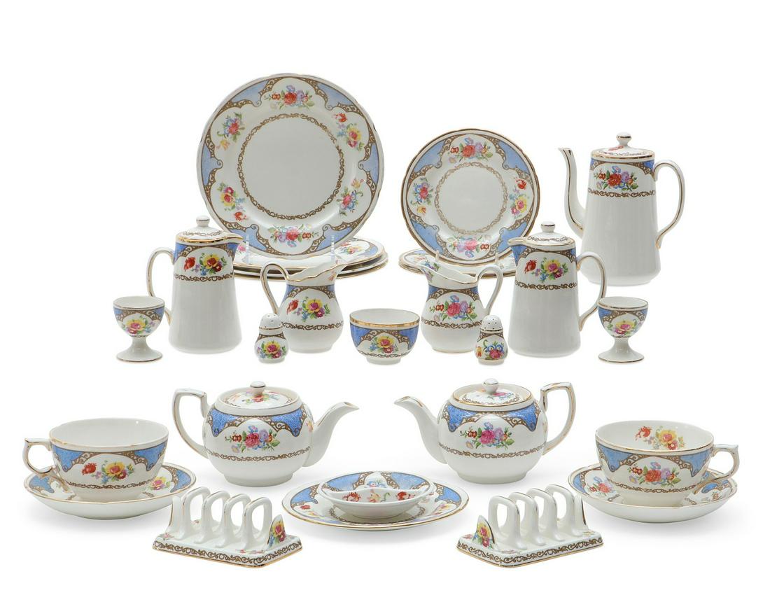 A Hammersley & Co. porcelain part breakfast set (1 of 3)