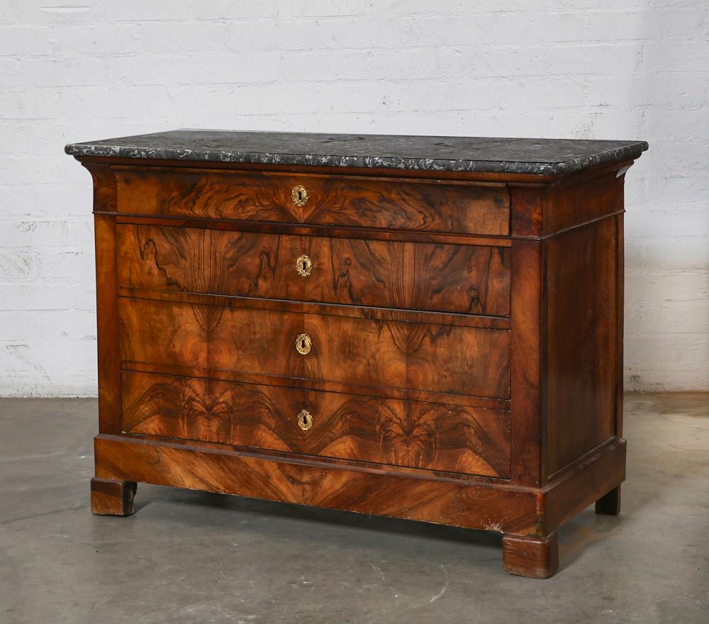 A Louis Philippe figured walnut commode (1 of 5)