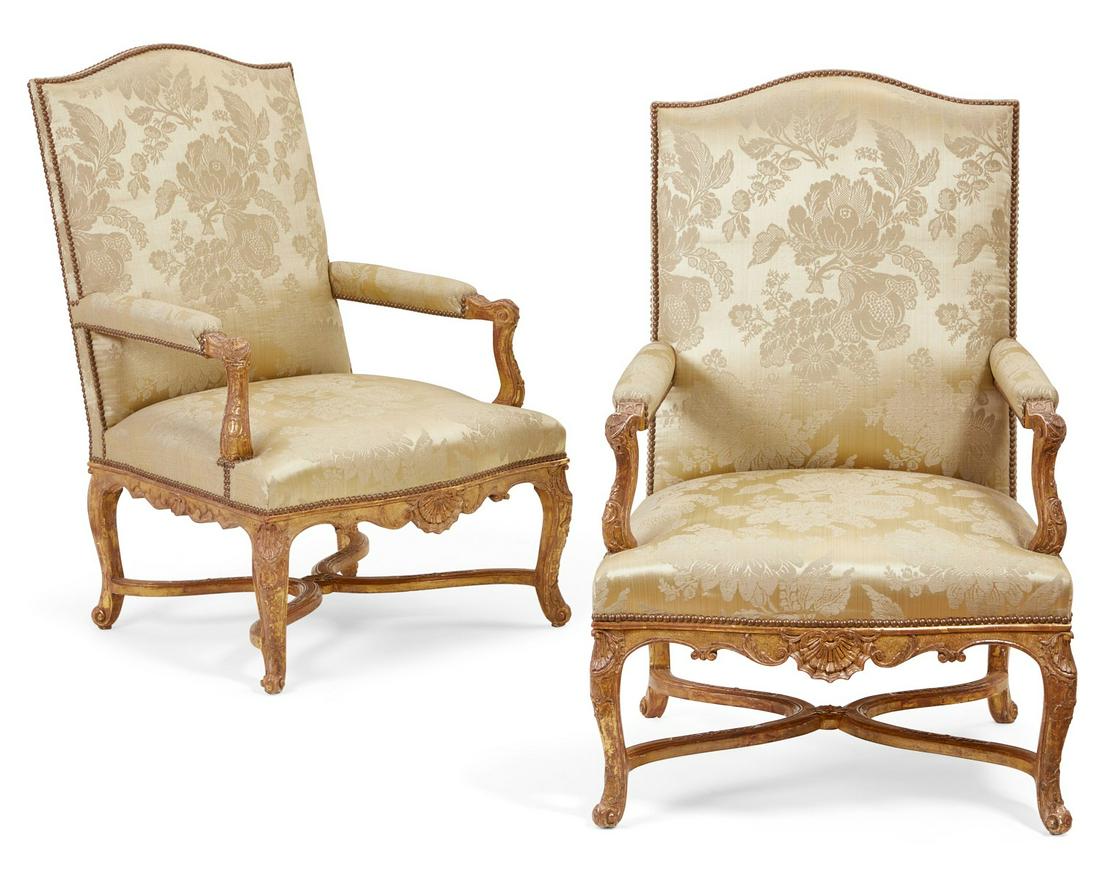 A pair of fine Regence giltwood fauteuils (1 of 12)