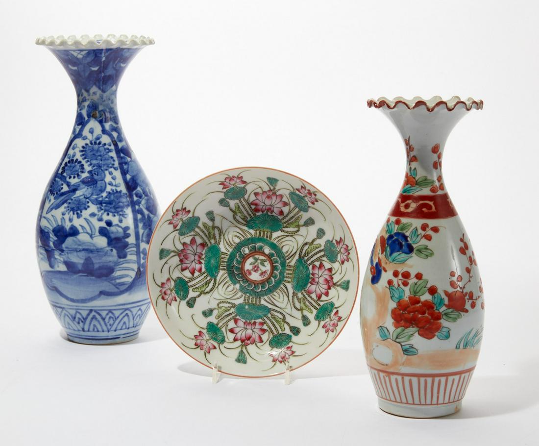 Three Japanese porcelain items (1 of 5)