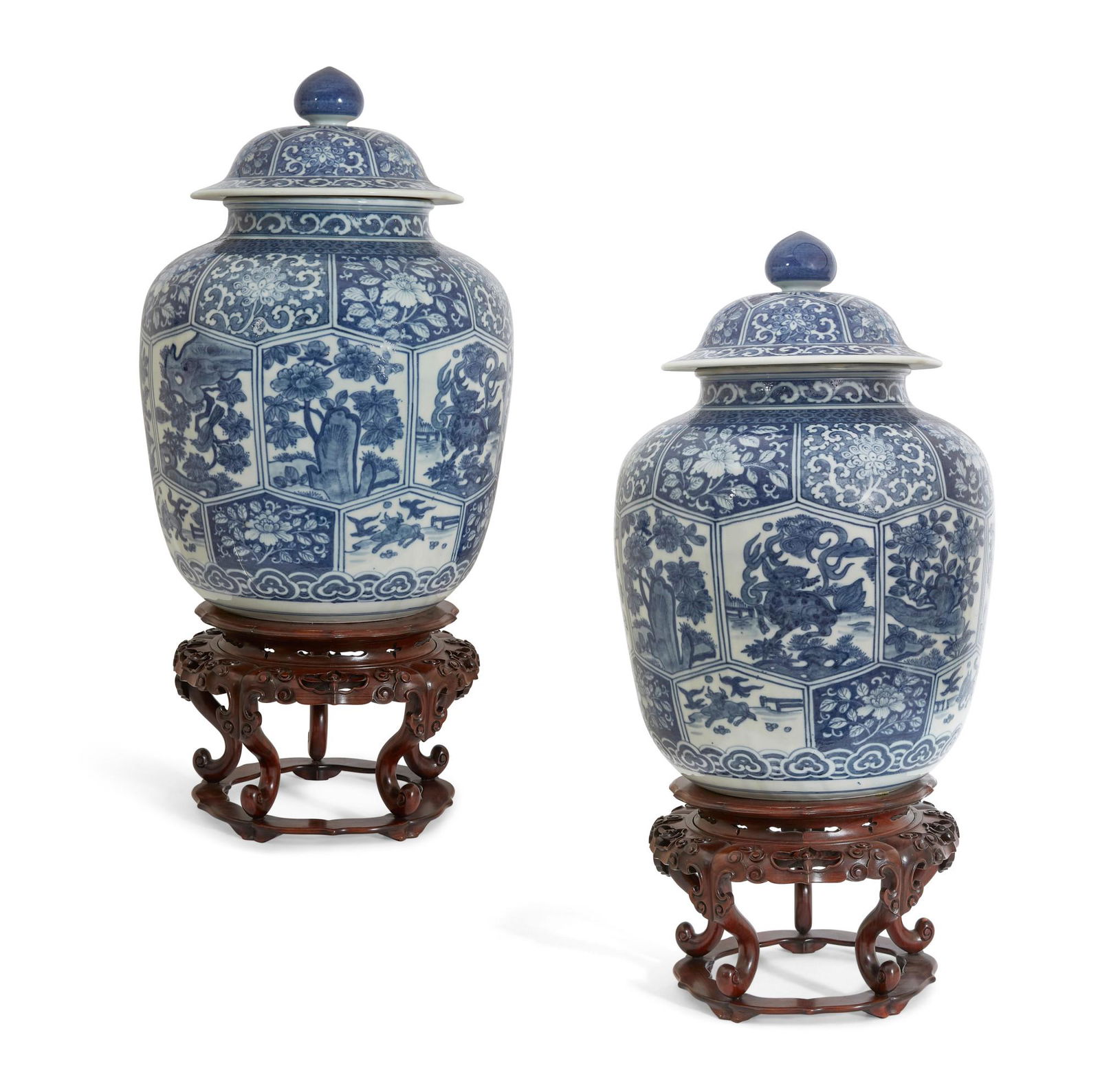 A pair of Chinese blue and white porcelain jars (1 of 6)