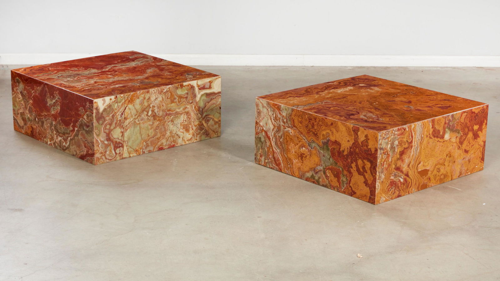 A pair of onyx veneered square coffee tables (1 of 4)