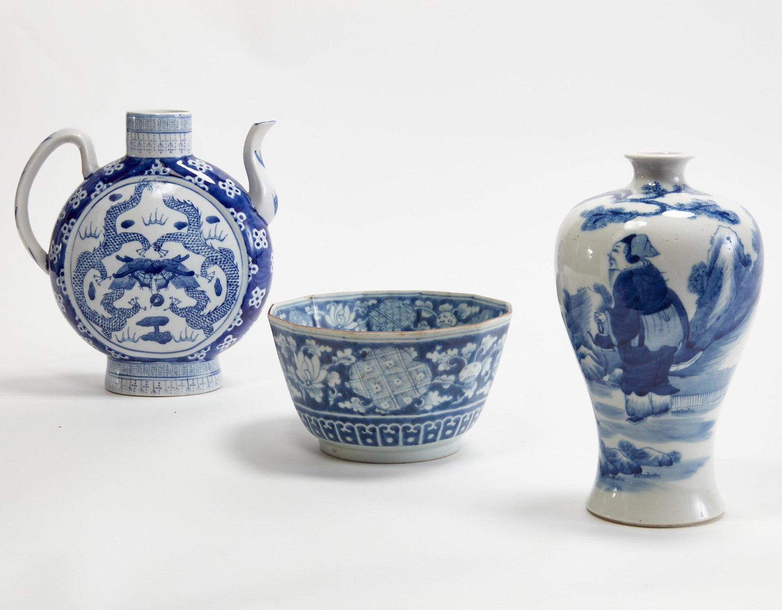 Three Chinese blue and white porcelain vessels (1 of 5)