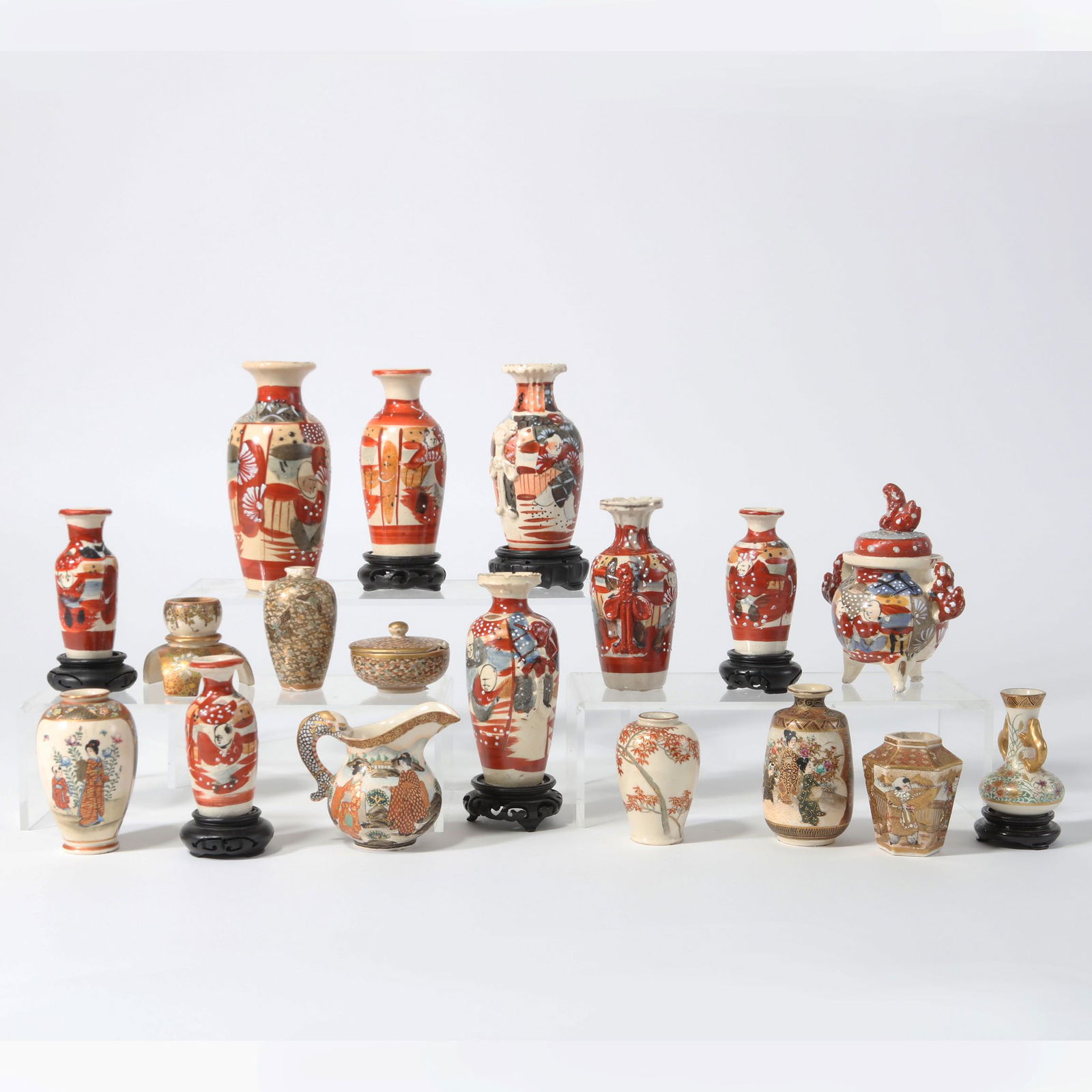 Eighteen Japanese Satsuma articles (1 of 6)