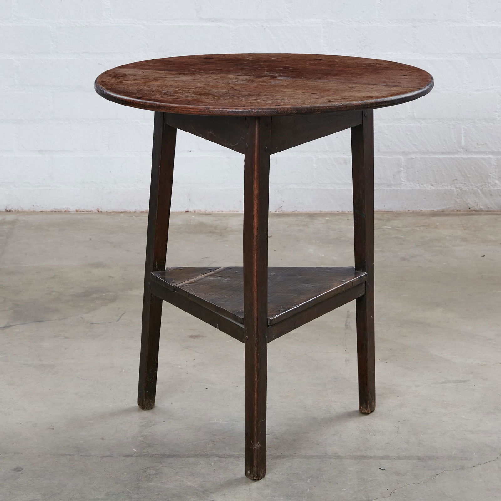 A George III oak cricket table (1 of 5)