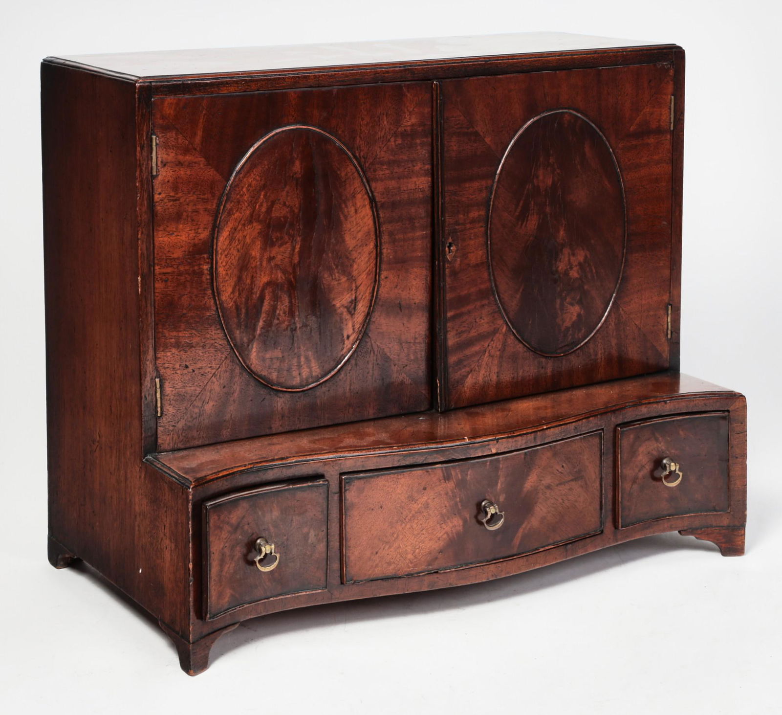 A George III mahogany table cabinet (1 of 3)
