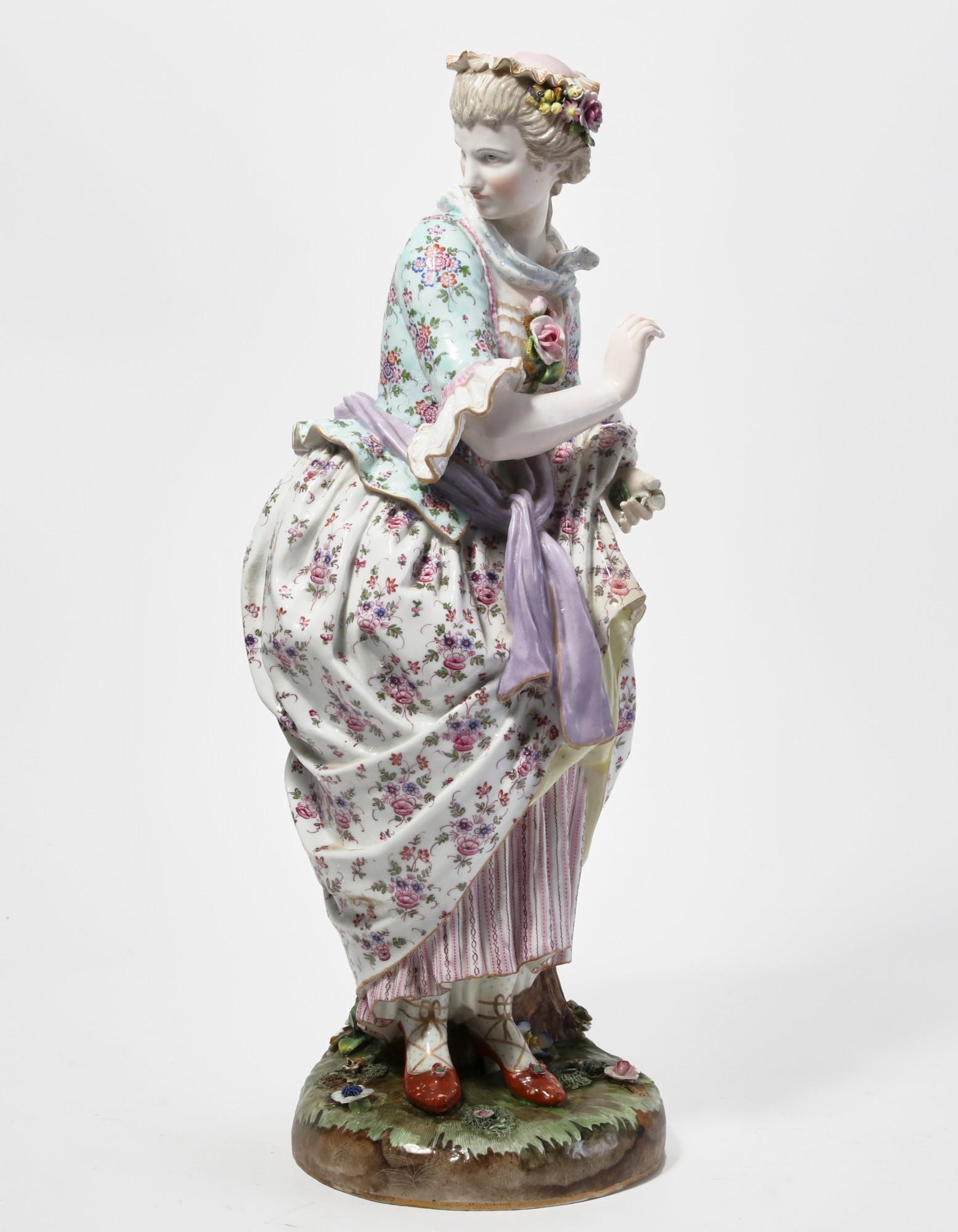 A large Continental porcelain figure of a lady (1 of 6)