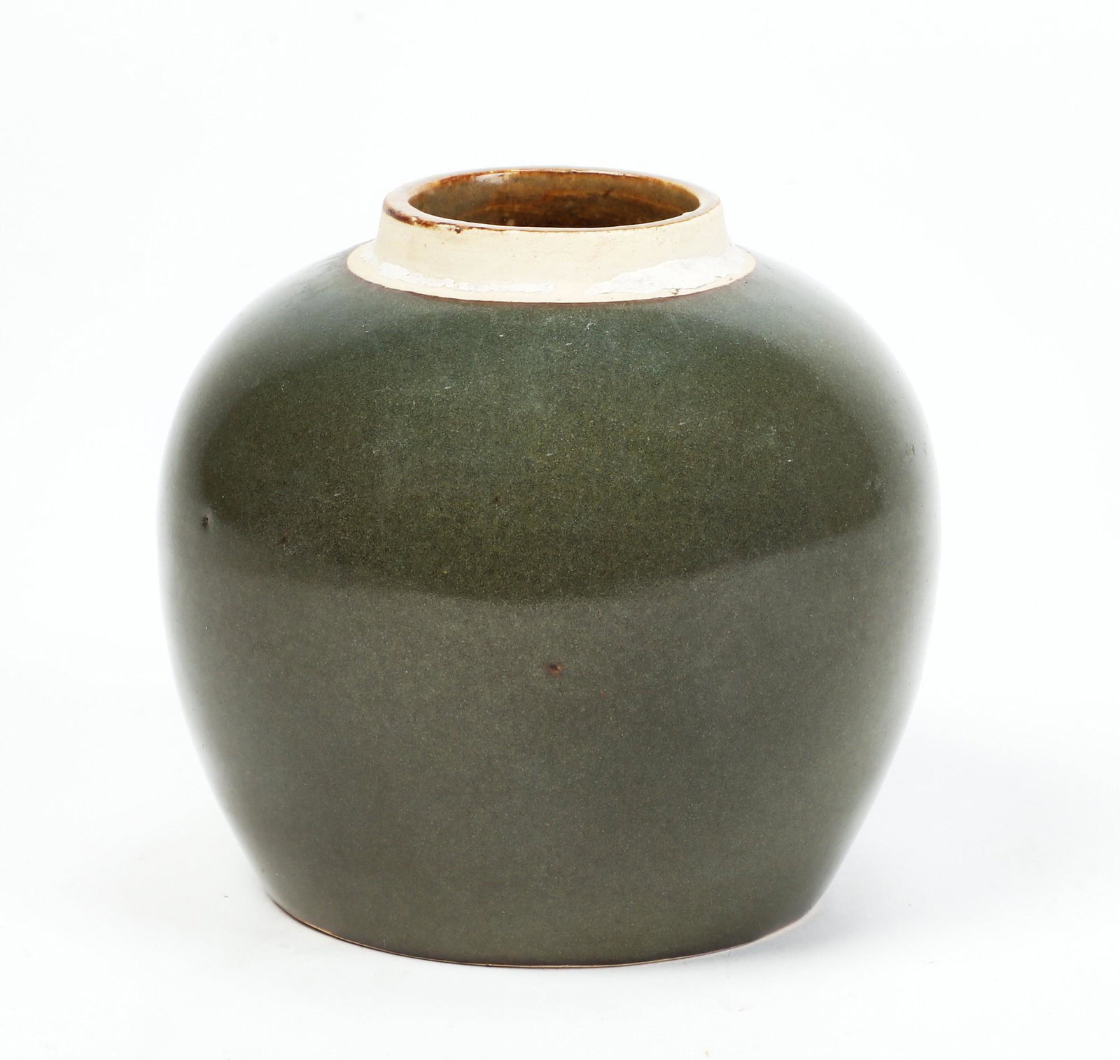 A Chinese green glazed porcelain ginger jar (1 of 3)