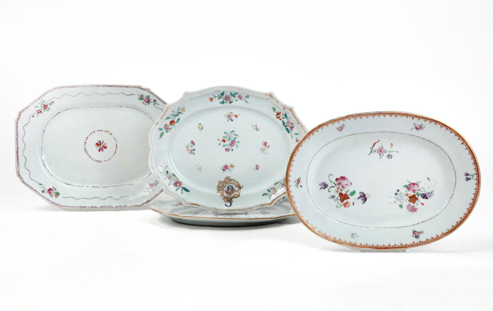 4 Chinese Export Famille Rose porcelain platters (1 of 5)