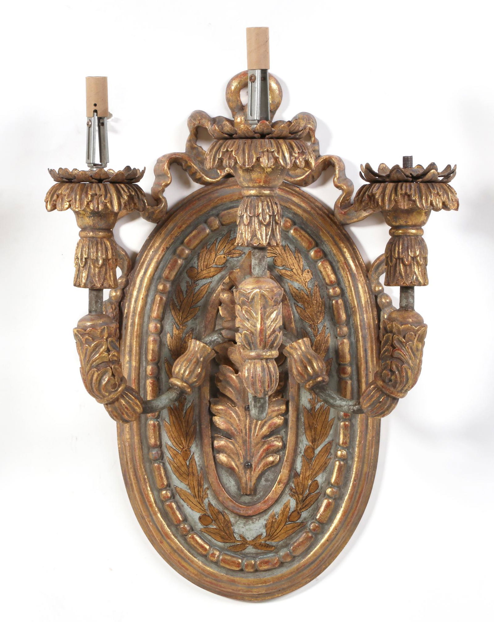 A Hendrix Allardyce blue painted wall light (1 of 4)