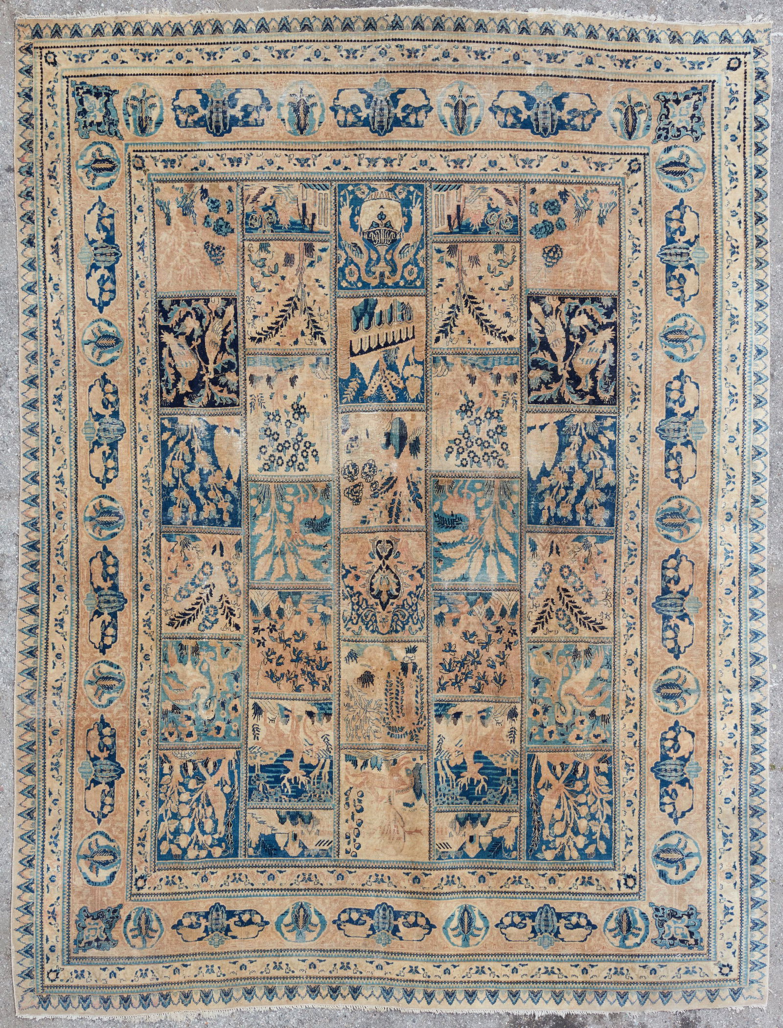 An Indo Kashan carpet (1 of 3)