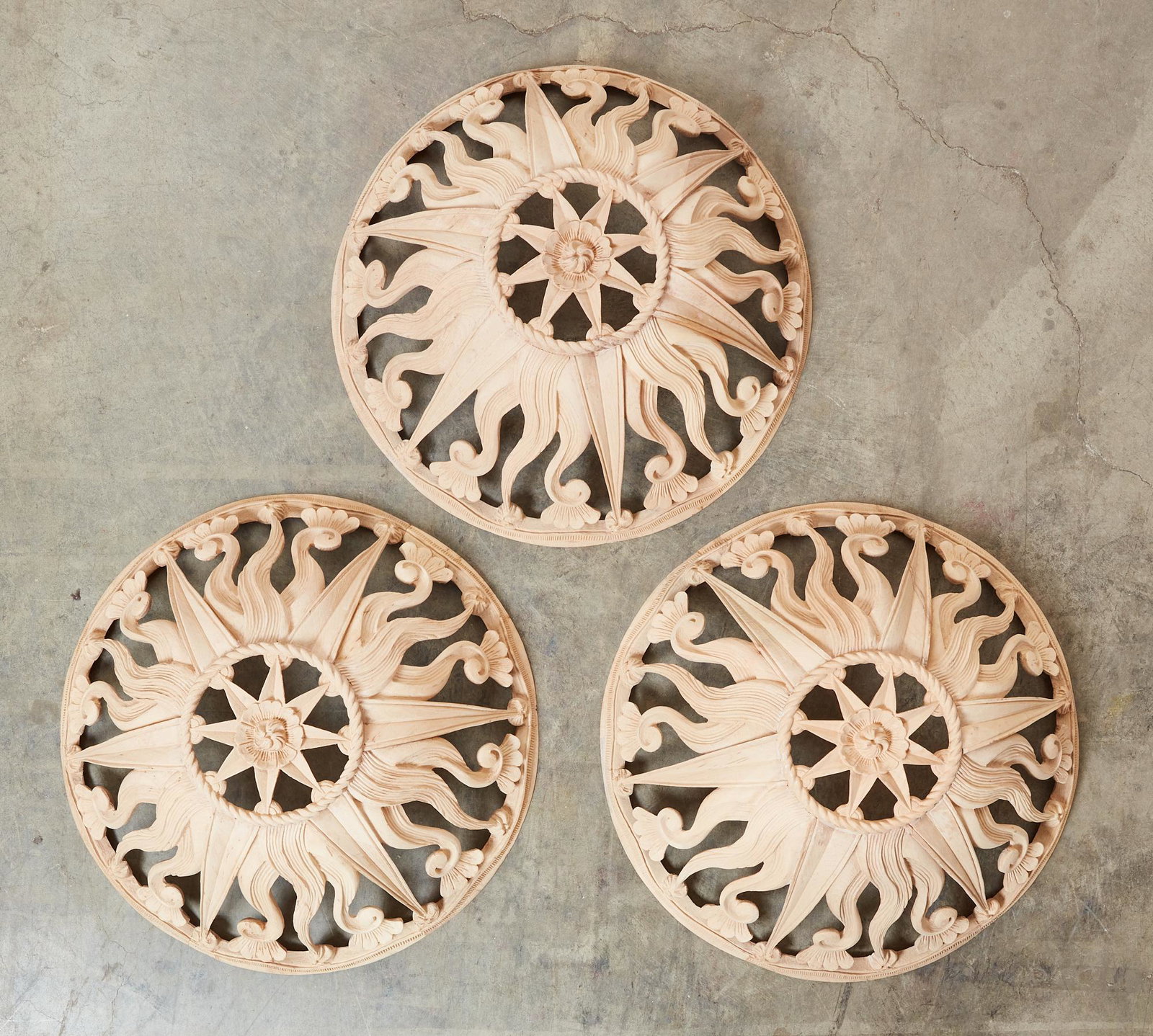 3 Hendrix Allardyce Deco style plafonnier frames (1 of 4)