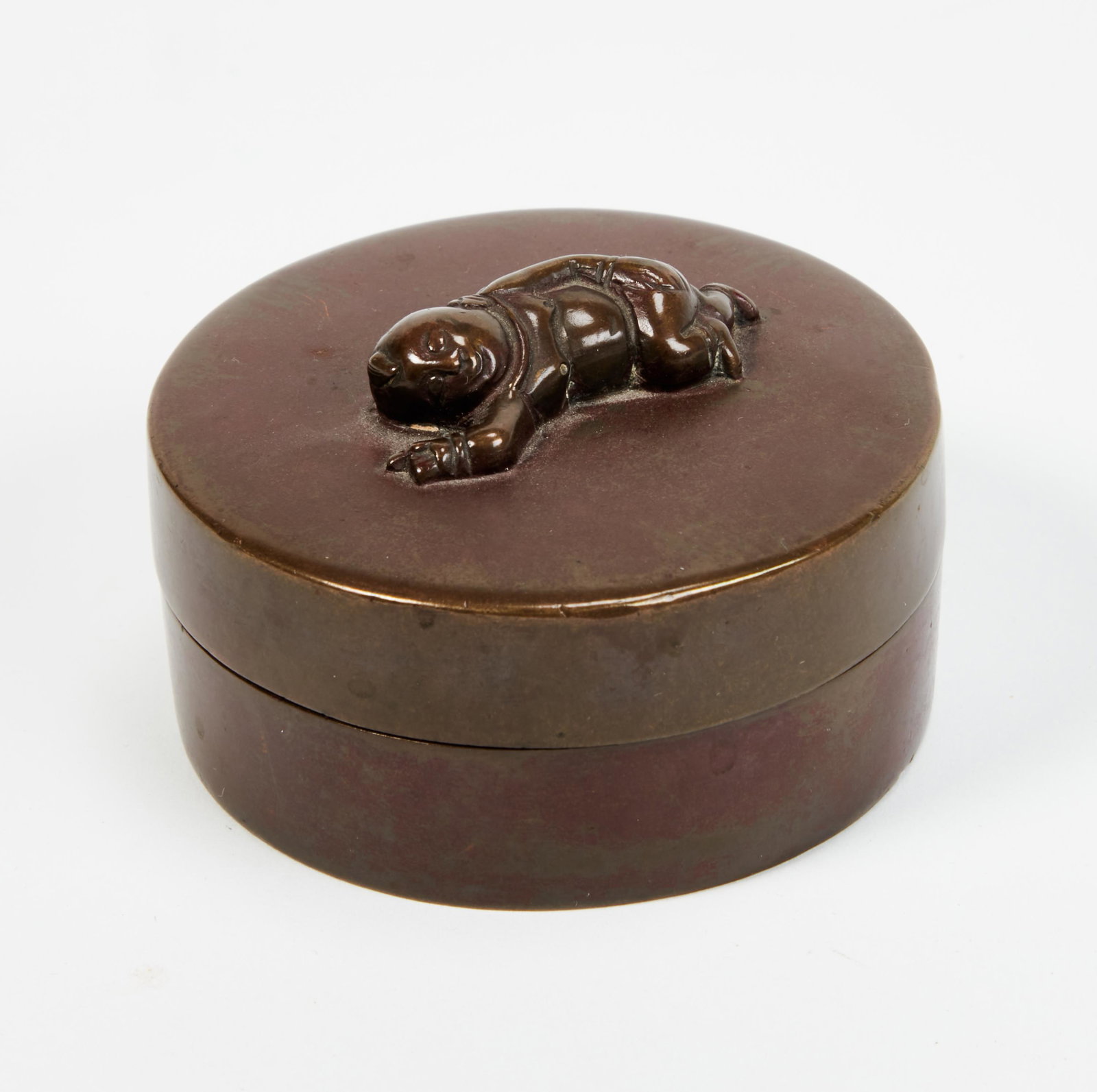 A Chinese cast metal alloy circular box (1 of 3)