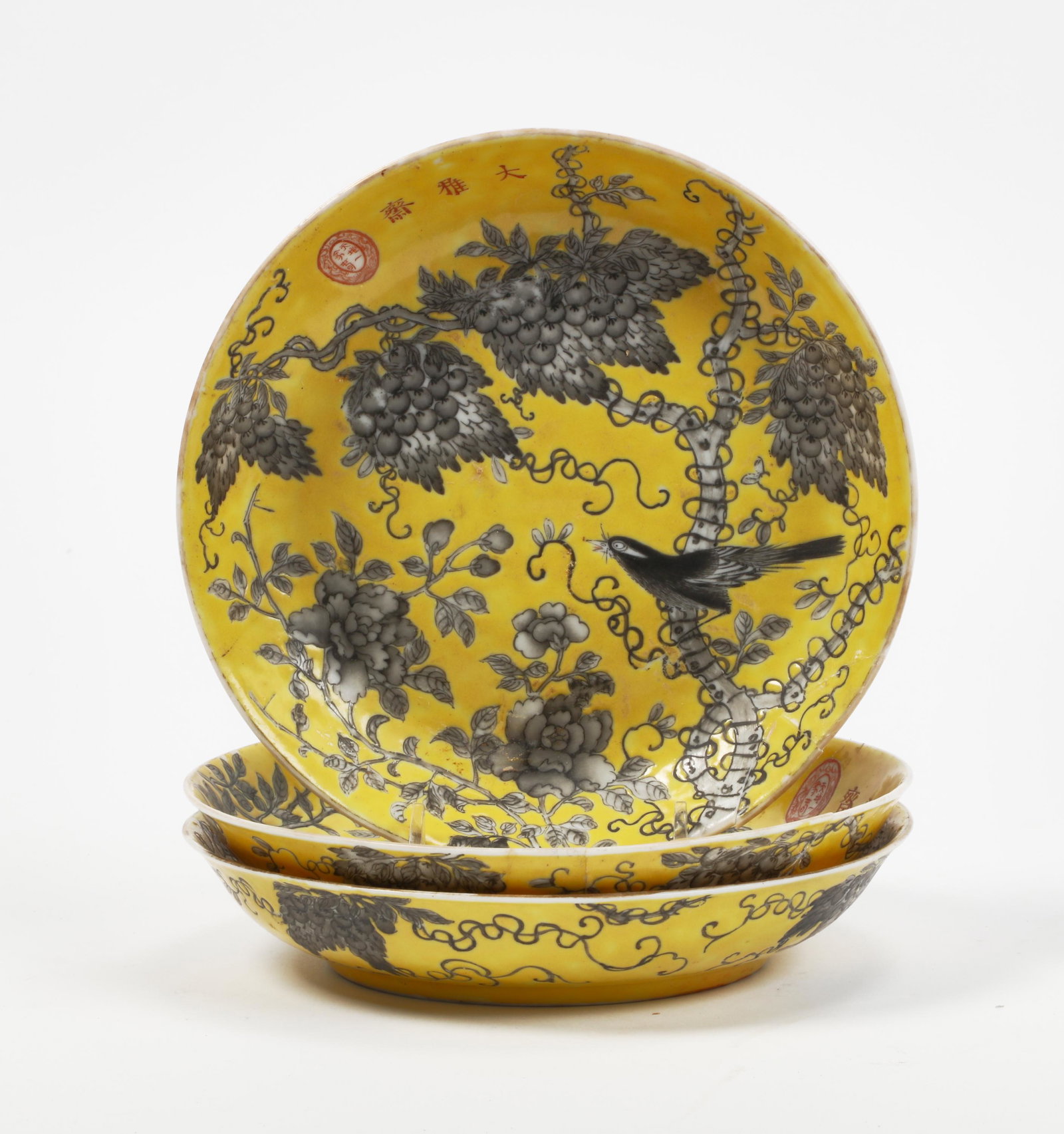 3 Chinese Dauazhai type yellow porcelain dishes (1 of 5)