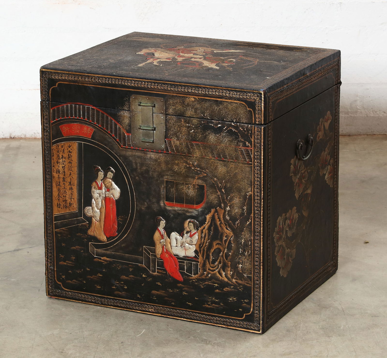 A Japanese lacquered trunk (1 of 10)