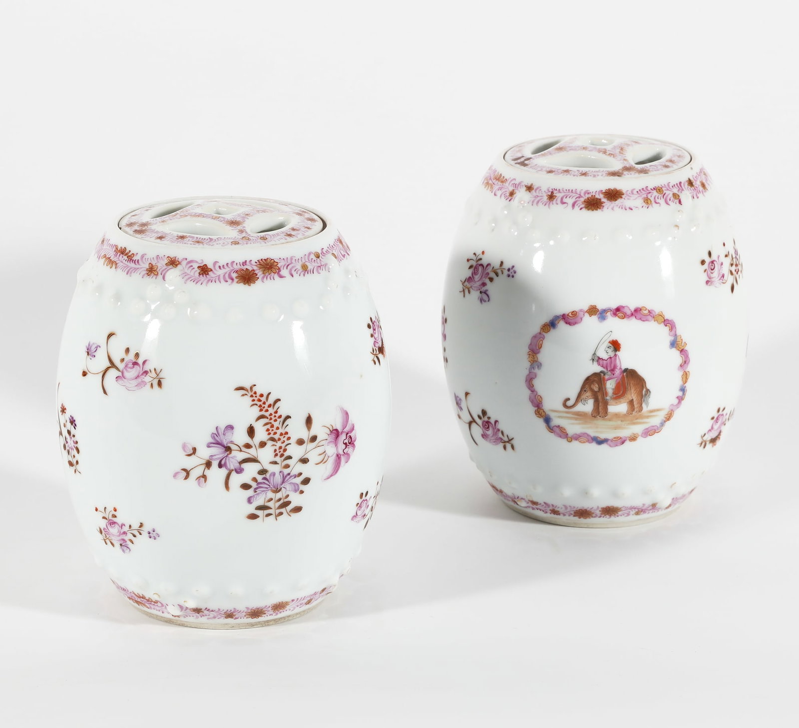 A pair of Chinese export porcelain covered barrel form jars (1 of 3)