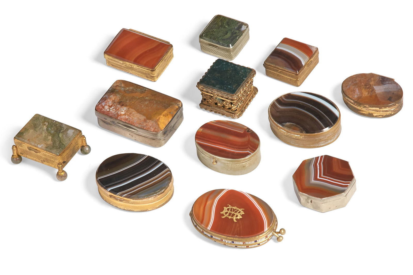 Twelve Continental agate and hardstone boxes (1 of 9)