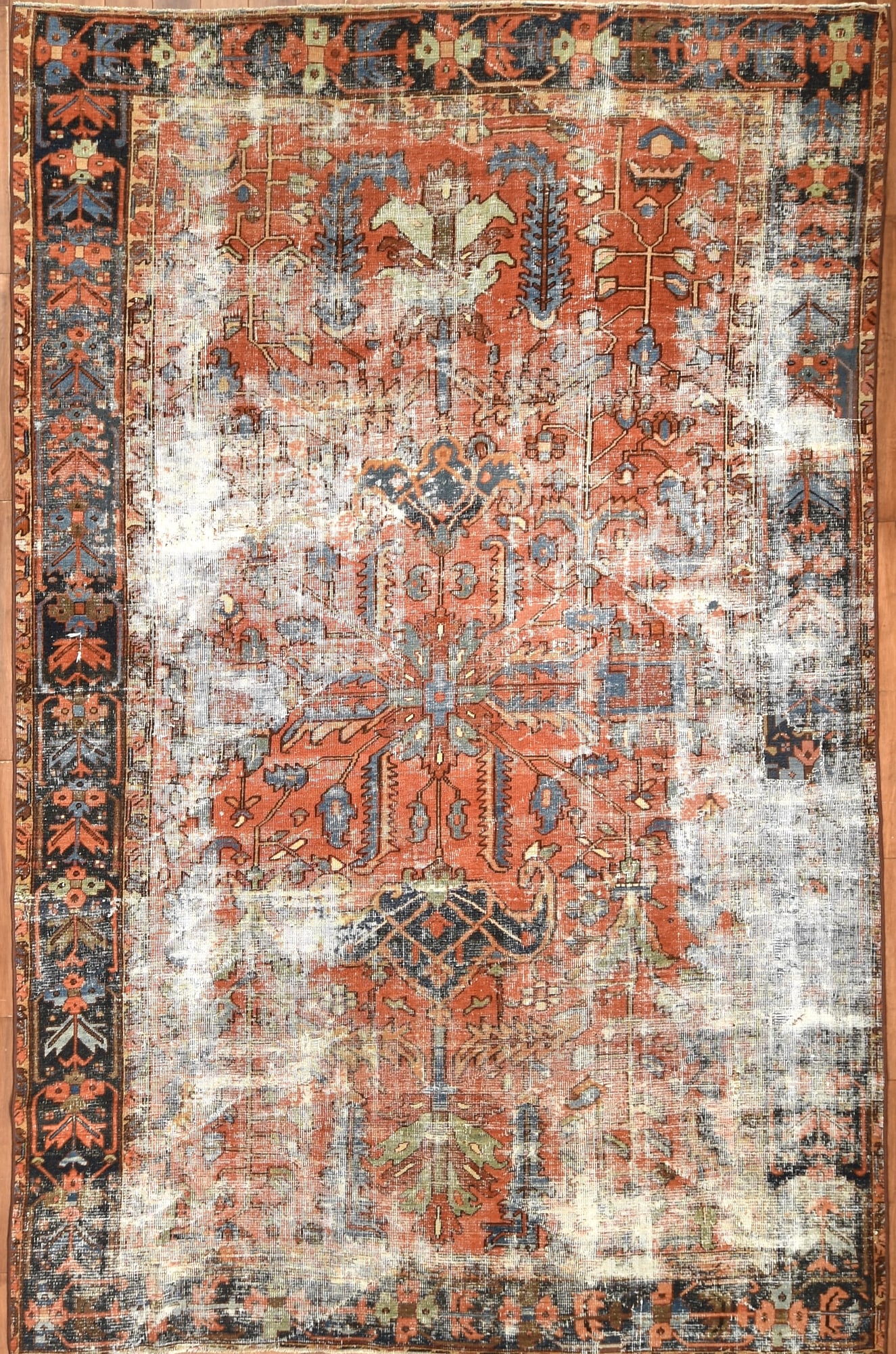 A Heriz carpet: A Heriz carpet dimensions approximately 12ft x 8ft (366 x 244cm)