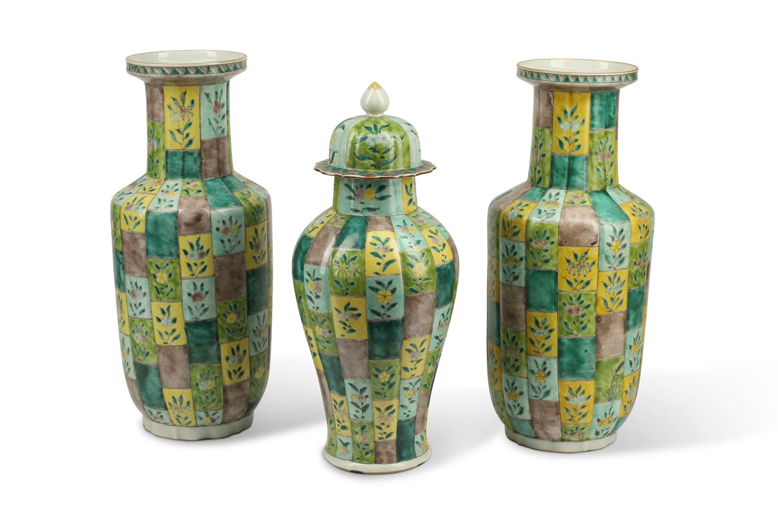 A Chinese porcelain garniture (1 of 6)