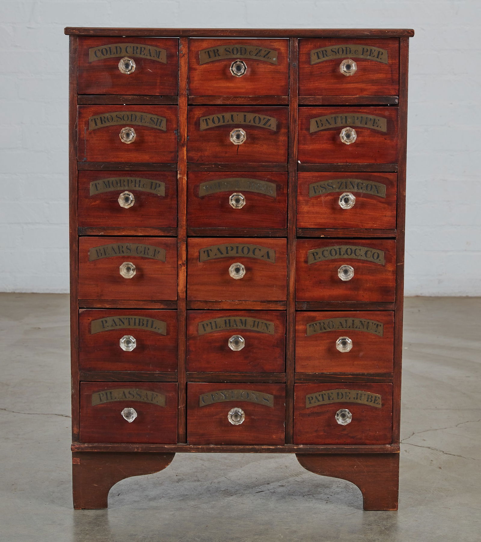 A Scottish mahogany apothecary chest (1 of 7)